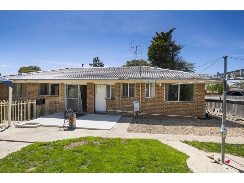 56 Christopher Crescent, Queanbeyan NSW 2620