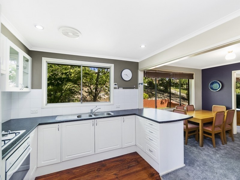 13 Monk Place, Queanbeyan NSW 2620