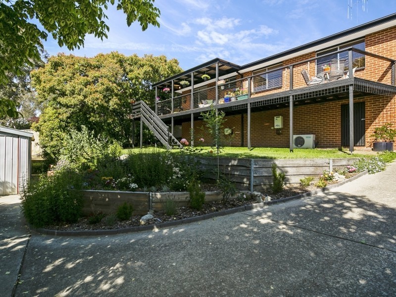 13 Monk Place, Queanbeyan NSW 2620