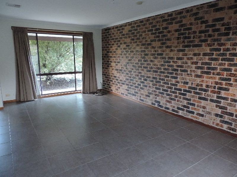 1/24 Southbar Road, Queanbeyan NSW 2620