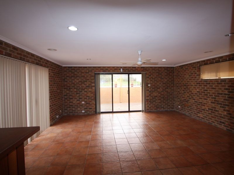 22 Fergus Road, Queanbeyan NSW 2620