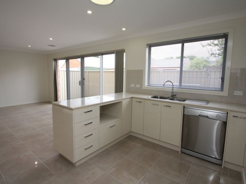 6/10-12 Mulloon Street, Queanbeyan NSW 2620