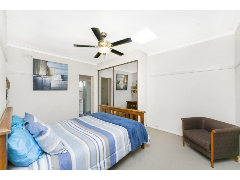 15 Munro Road, Queanbeyan NSW 2620