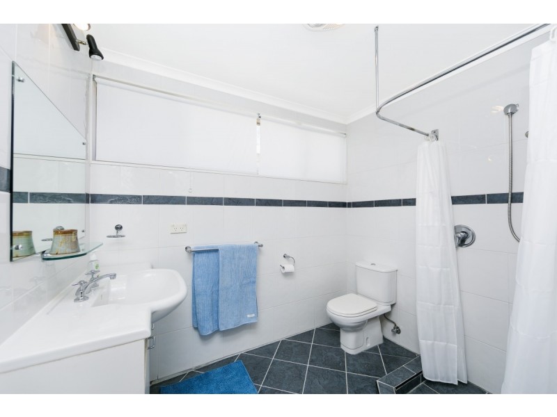 15 Munro Road, Queanbeyan NSW 2620