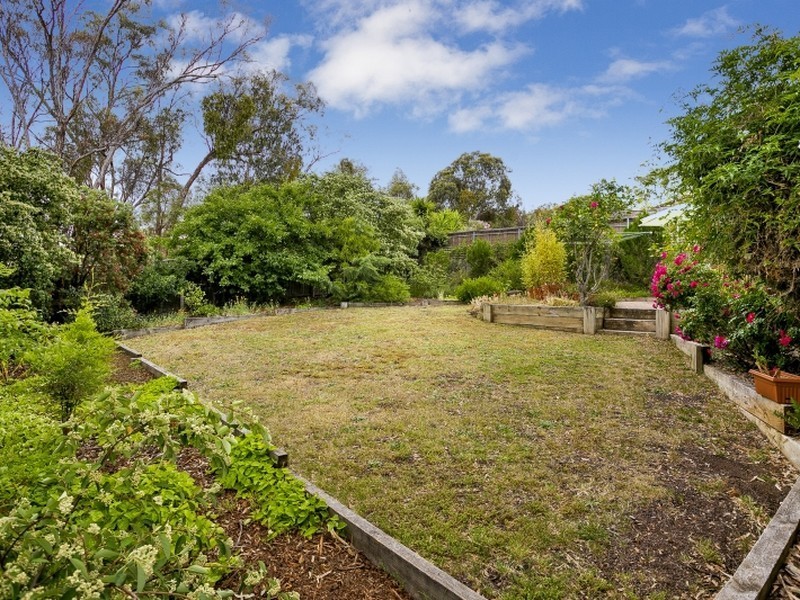 26 Kinlyside Avenue, Jerrabomberra NSW 2619