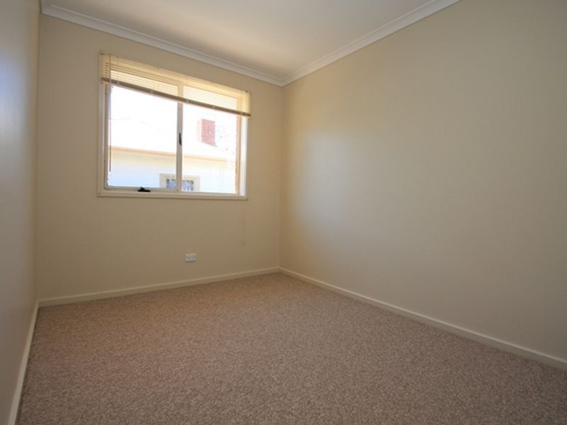 1/26a Broughton Place, Queanbeyan NSW 2620