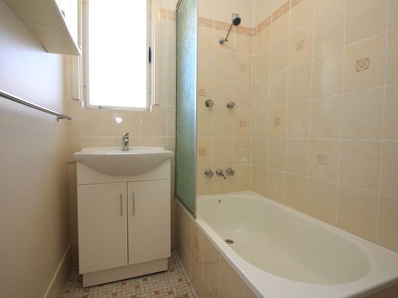 1/26a Broughton Place, Queanbeyan NSW 2620