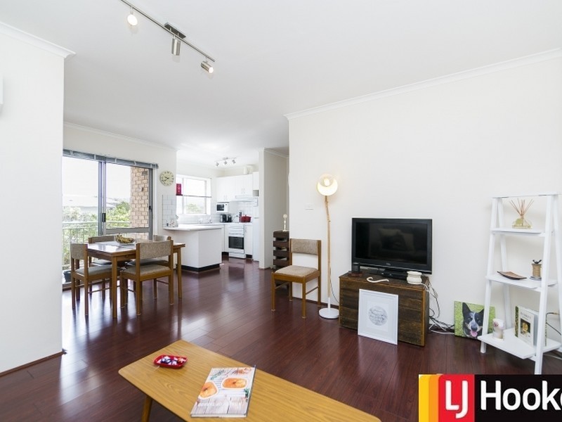 2/17 Carinya Street, Queanbeyan NSW 2620