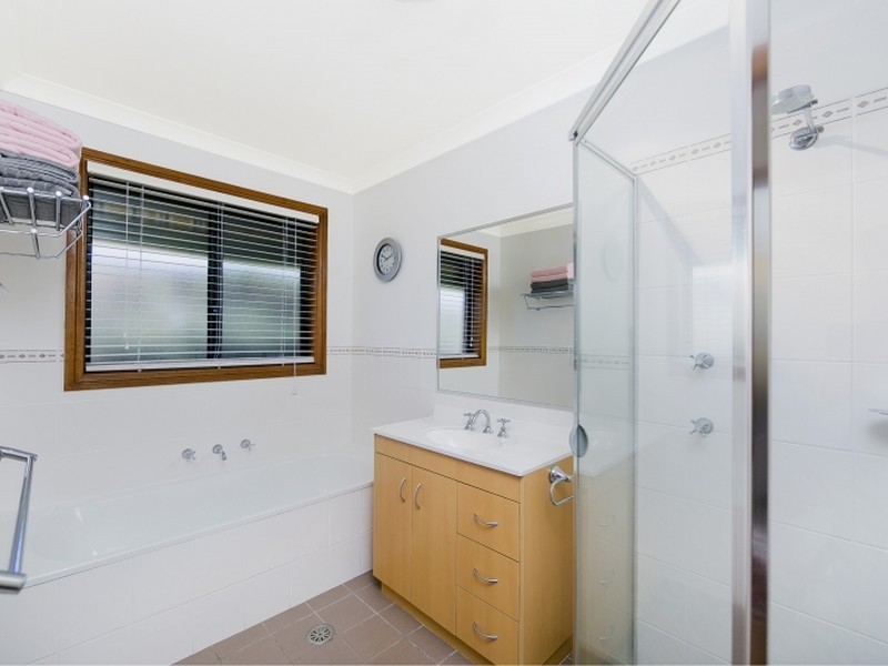 44 Stonehaven Circuit, Queanbeyan NSW 2620