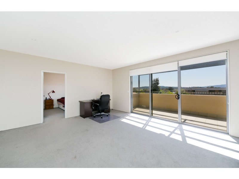 8C/17 Uriarra Road, Queanbeyan NSW 2620