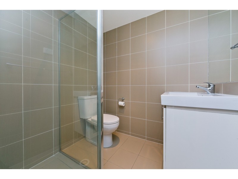 8C/17 Uriarra Road, Queanbeyan NSW 2620