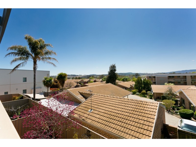 8C/17 Uriarra Road, Queanbeyan NSW 2620