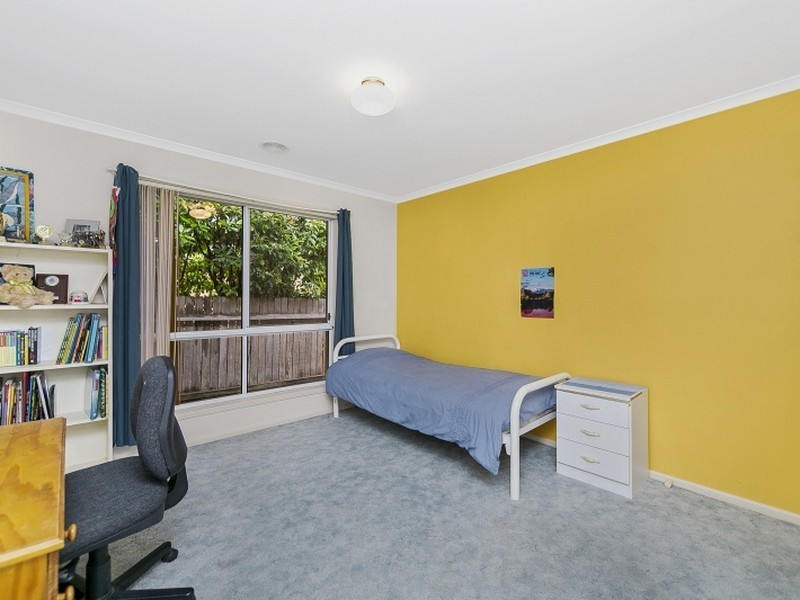 26 Colverwell Crescent, Jerrabomberra NSW 2619