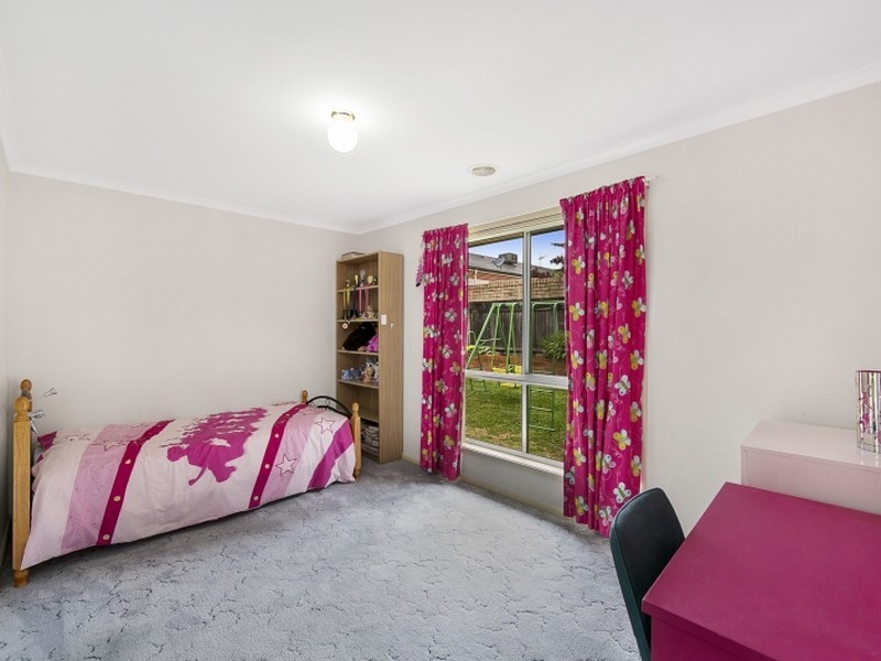 26 Colverwell Crescent, Jerrabomberra NSW 2619