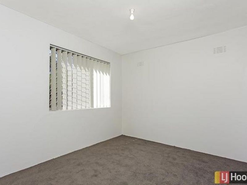 1/9 Macquoid Street, Queanbeyan NSW 2620