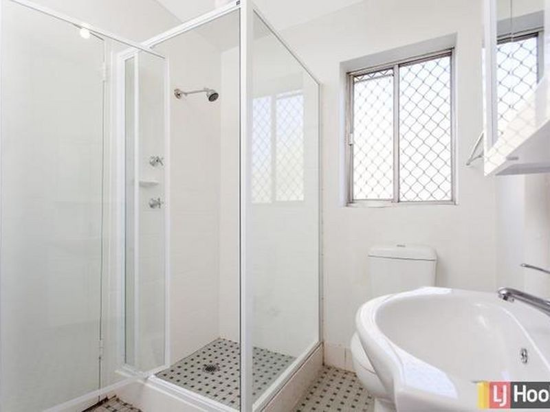 1/9 Macquoid Street, Queanbeyan NSW 2620