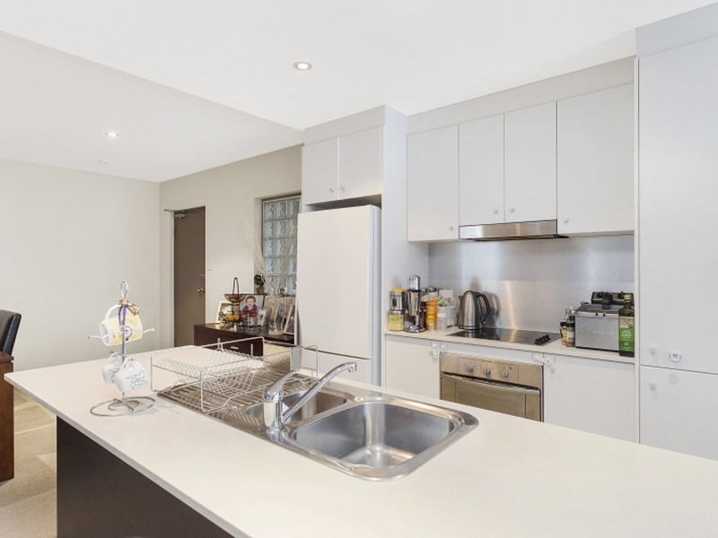 8A/17 Uriarra Road, Queanbeyan NSW 2620