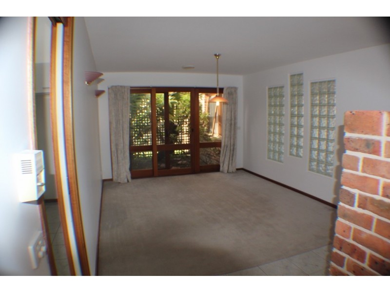 14 Maple Crescent, Jerrabomberra NSW 2619