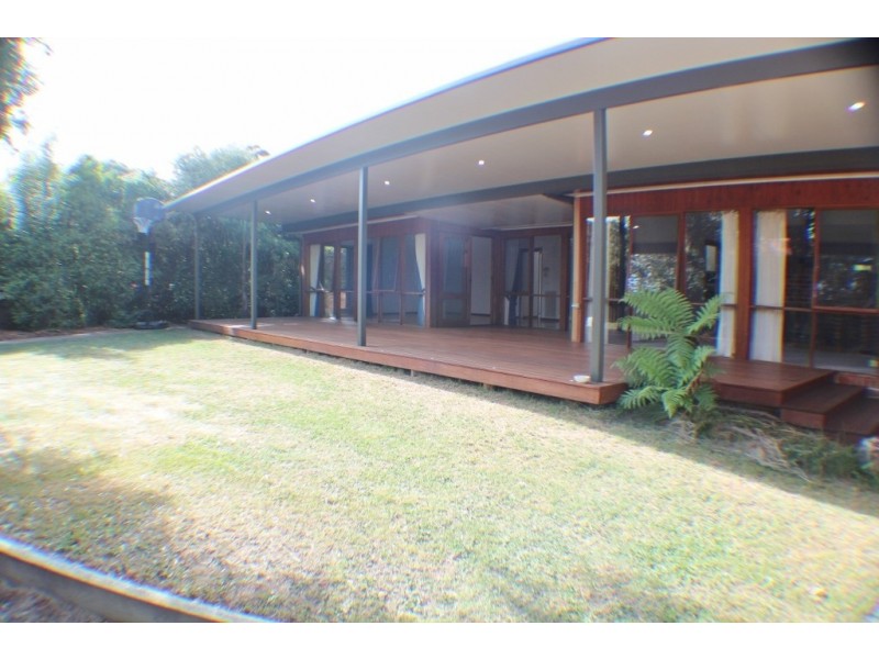 14 Maple Crescent, Jerrabomberra NSW 2619