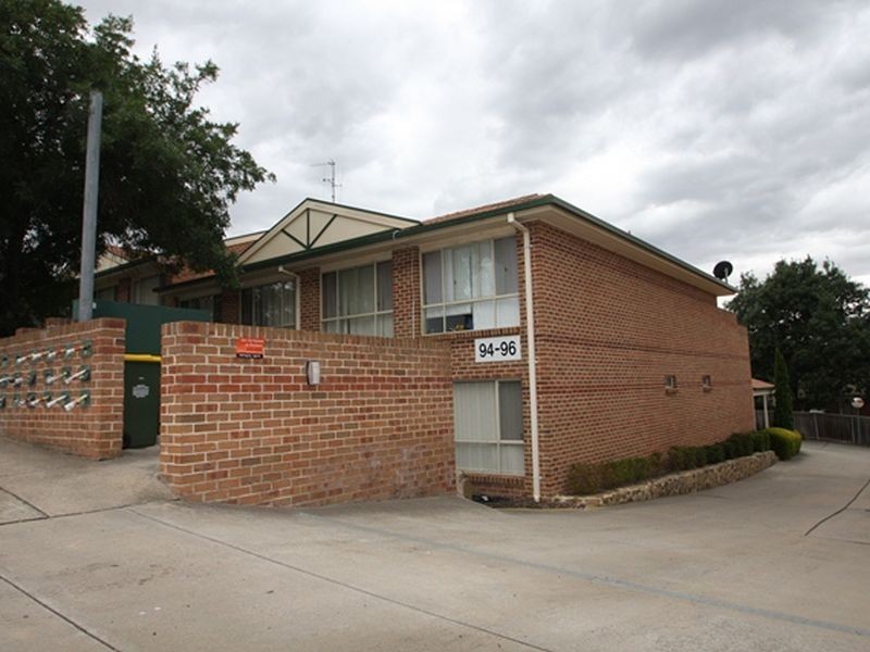 4/94 Collett Street, Queanbeyan NSW 2620