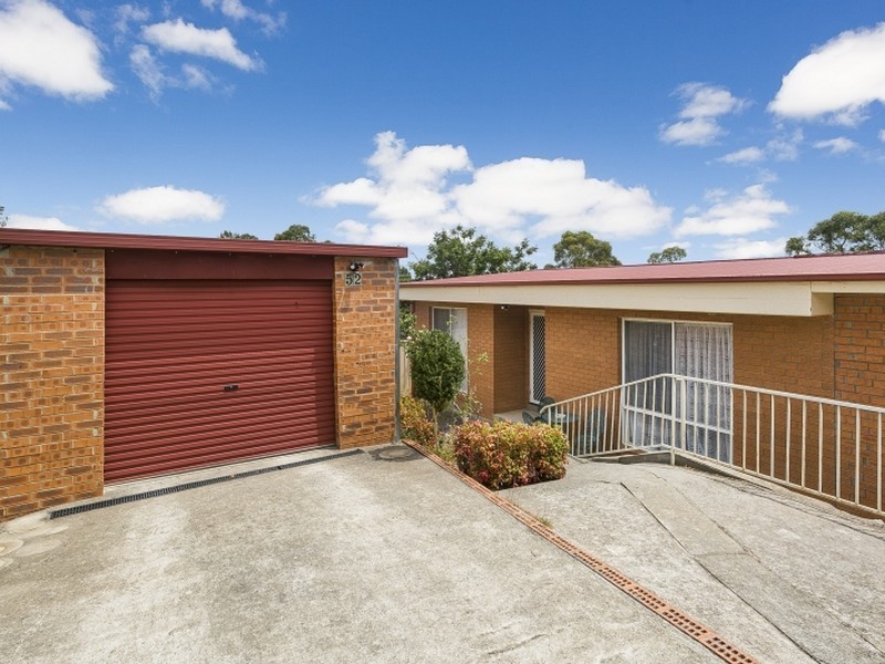 52 Emery Crescent, Queanbeyan NSW 2620