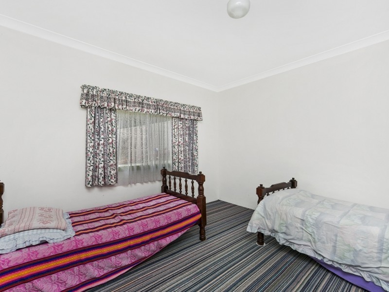 52 Emery Crescent, Queanbeyan NSW 2620