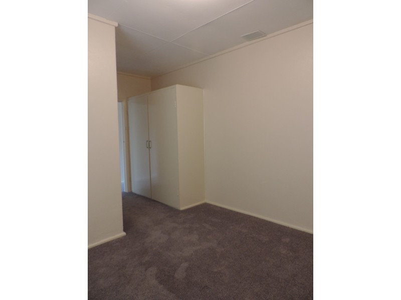 2/18 Gerald St, Queanbeyan NSW 2620