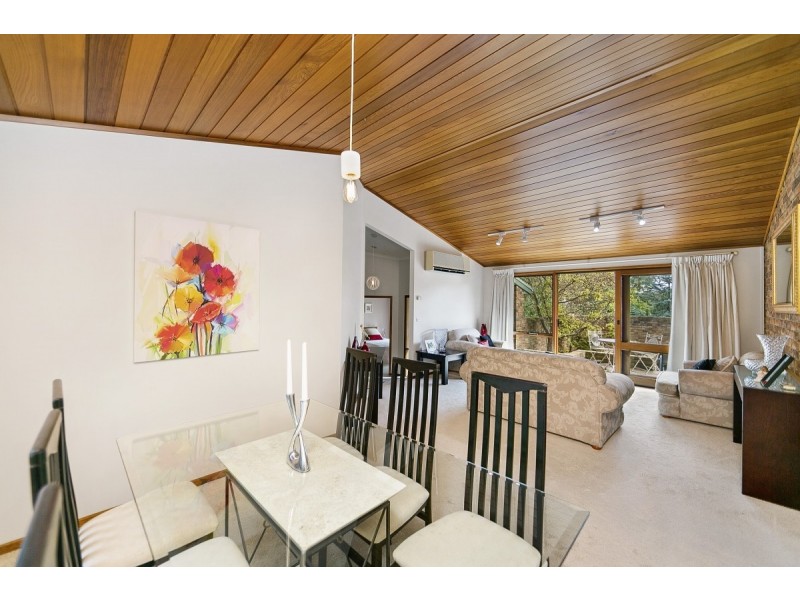 44 Redwood Avenue, Jerrabomberra NSW 2619