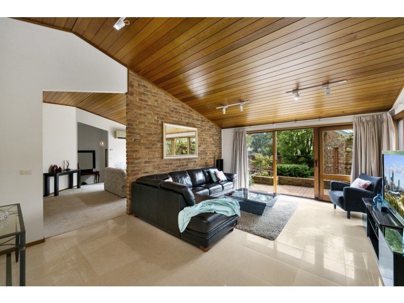 44 Redwood Avenue, Jerrabomberra NSW 2619