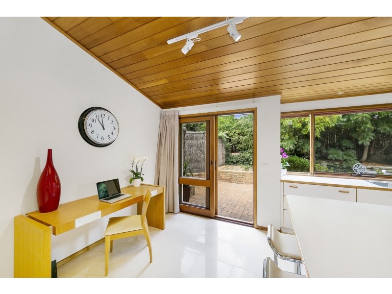 44 Redwood Avenue, Jerrabomberra NSW 2619