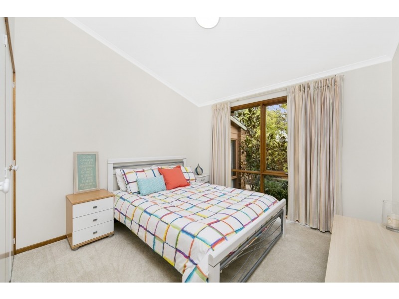 44 Redwood Avenue, Jerrabomberra NSW 2619