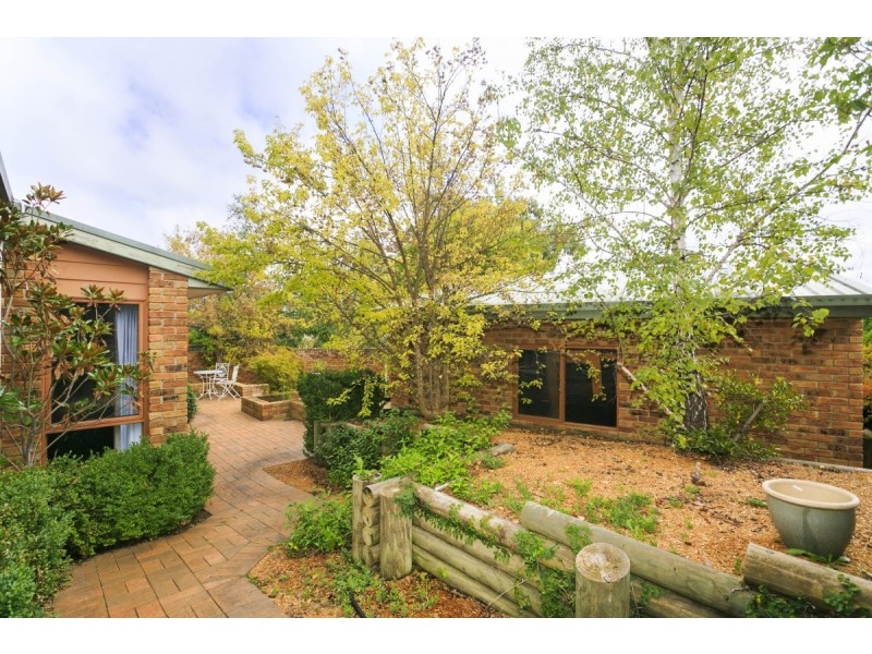44 Redwood Avenue, Jerrabomberra NSW 2619