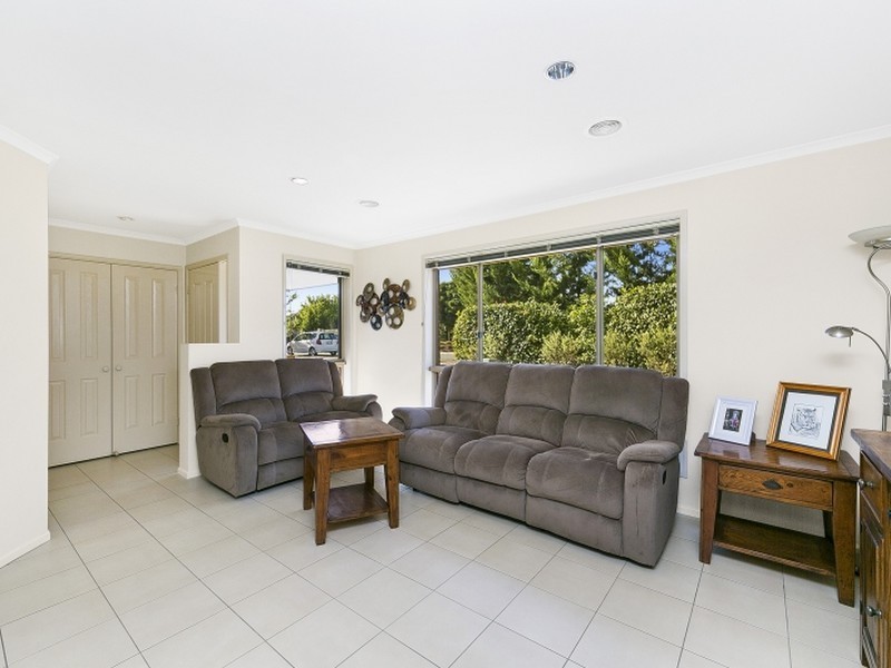 7/43 Hutchison Circuit, Queanbeyan NSW 2620