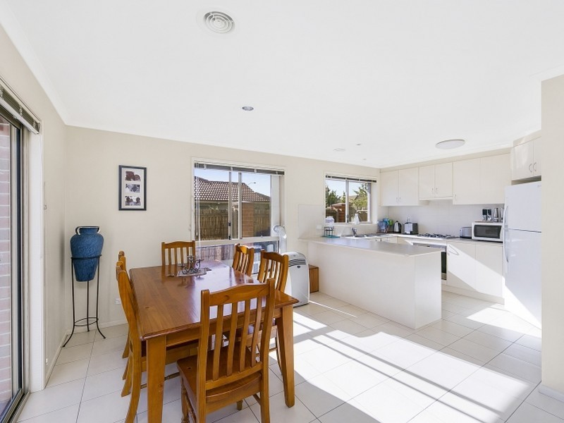 7/43 Hutchison Circuit, Queanbeyan NSW 2620