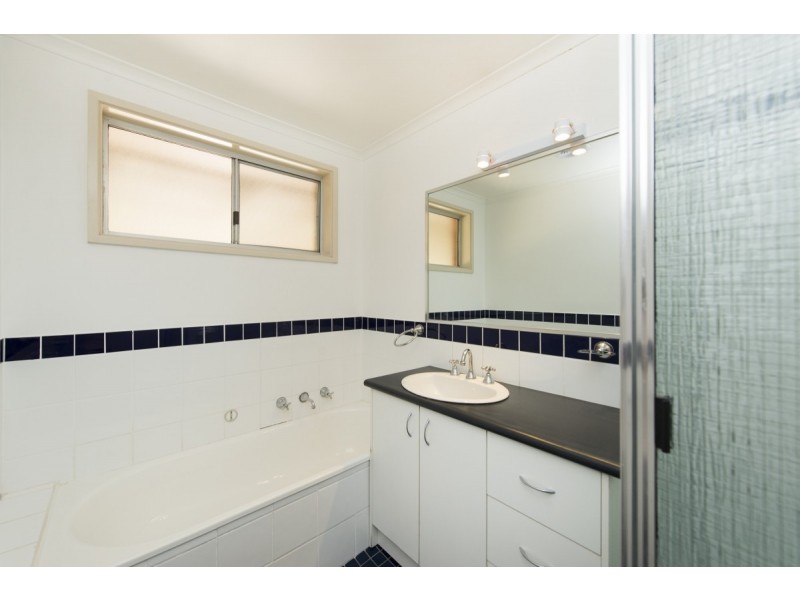 6 Kinsella Street, Queanbeyan NSW 2620