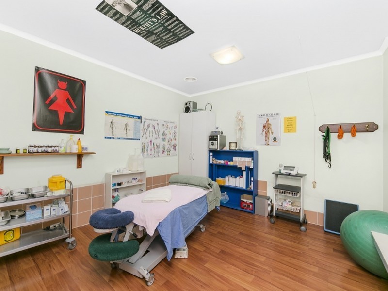 135 Uriarra Road, Queanbeyan NSW 2620