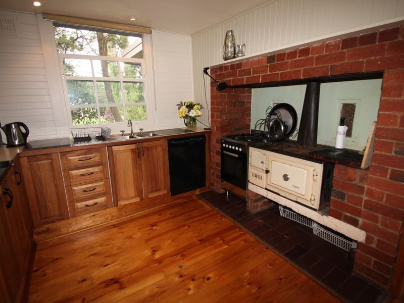 9 River Street, Oaks Estate ACT 2620