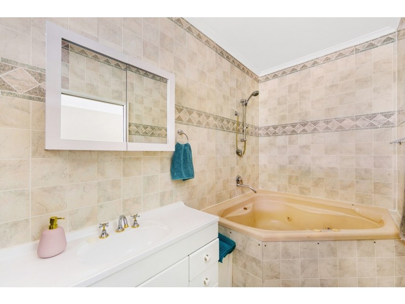 6 Telopea Place, Queanbeyan NSW 2620