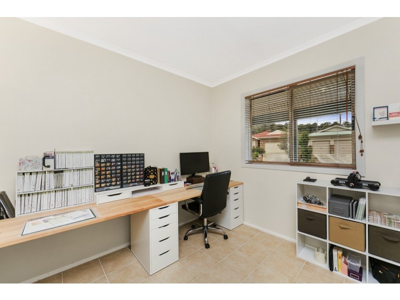 6 Telopea Place, Queanbeyan NSW 2620