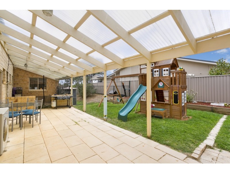 6 Telopea Place, Queanbeyan NSW 2620