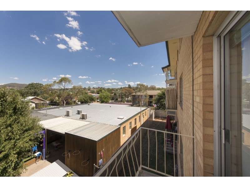 9/17 Campbell Street, Queanbeyan NSW 2620