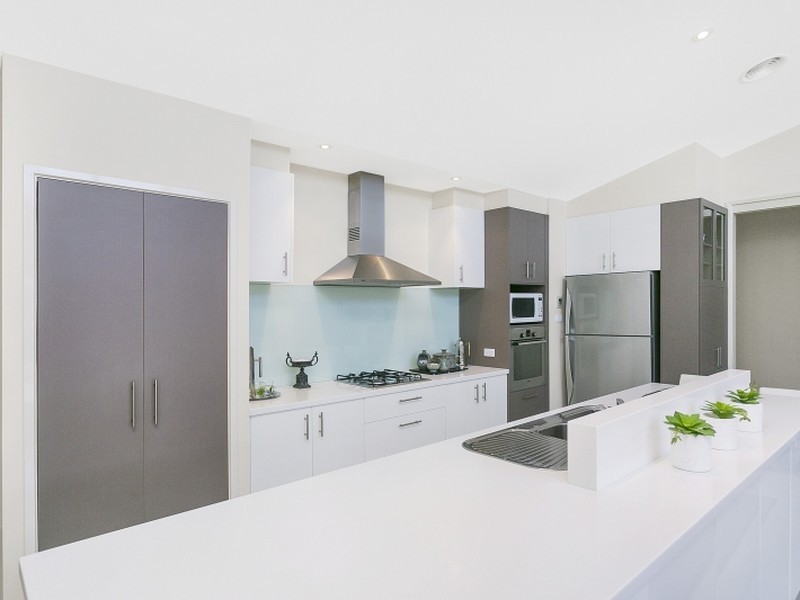 10 Kavanagh Street, Jerrabomberra NSW 2619