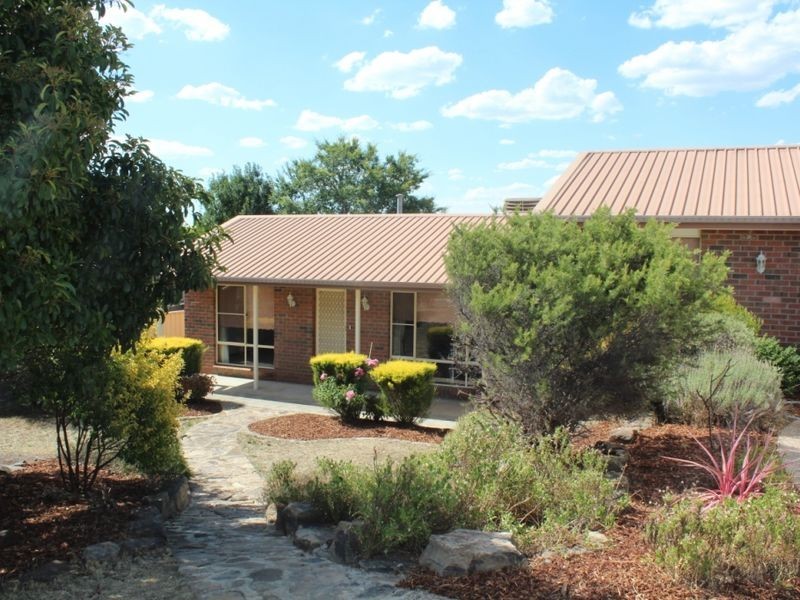 4 Heatherbelle Place, Queanbeyan NSW 2620