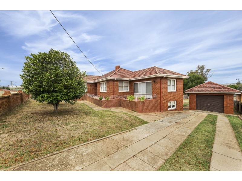 10 Blackall Avenue, Queanbeyan NSW 2620
