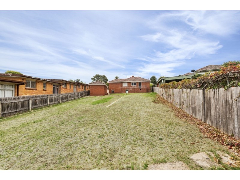 10 Blackall Avenue, Queanbeyan NSW 2620