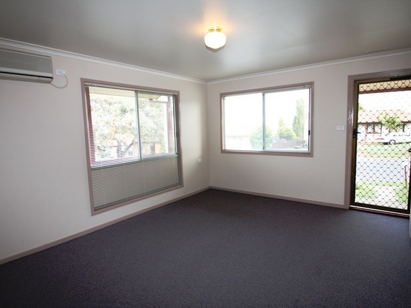 4 Dunn Street, Queanbeyan NSW 2620