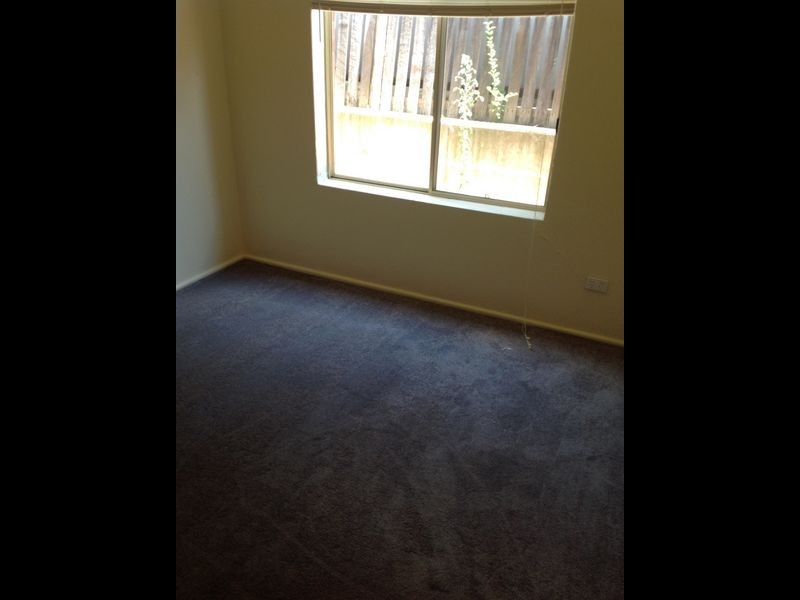 2/18 Gerald Street, Queanbeyan NSW 2620