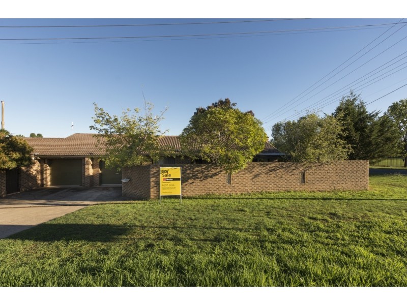 1/8 Mowatt Street, Queanbeyan NSW 2620