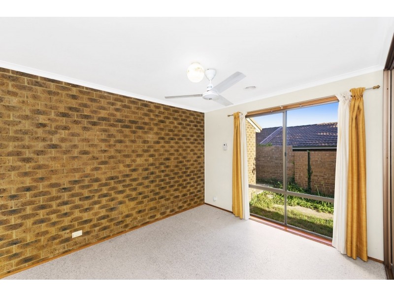 1/8 Mowatt Street, Queanbeyan NSW 2620