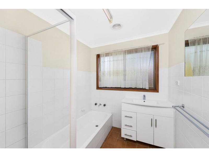 1/8 Mowatt Street, Queanbeyan NSW 2620